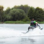 Plaukimas vandens motociklu